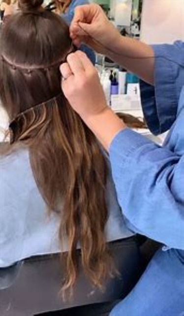 On Trade - Learn How to Apply Eyelashes & Hair Extensions!